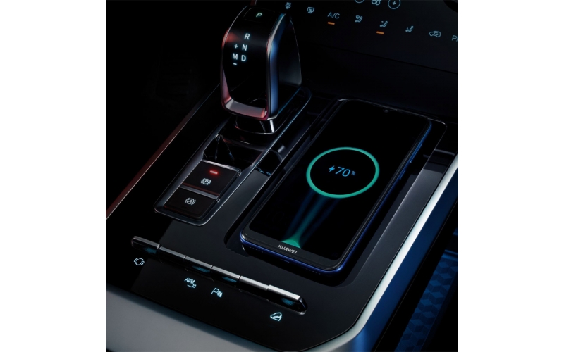 瑞虎7瑞虎8手機(jī)無線充電星途LX星途攬月星途TXL車載無線充電20瓦