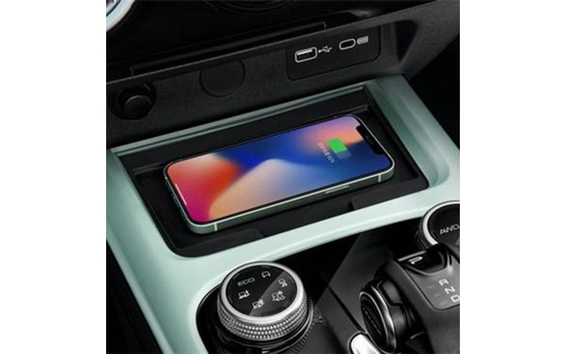 坦克300無線充電20W快充隱藏?zé)o損安裝坦克車載手機(jī)無線充電器改裝